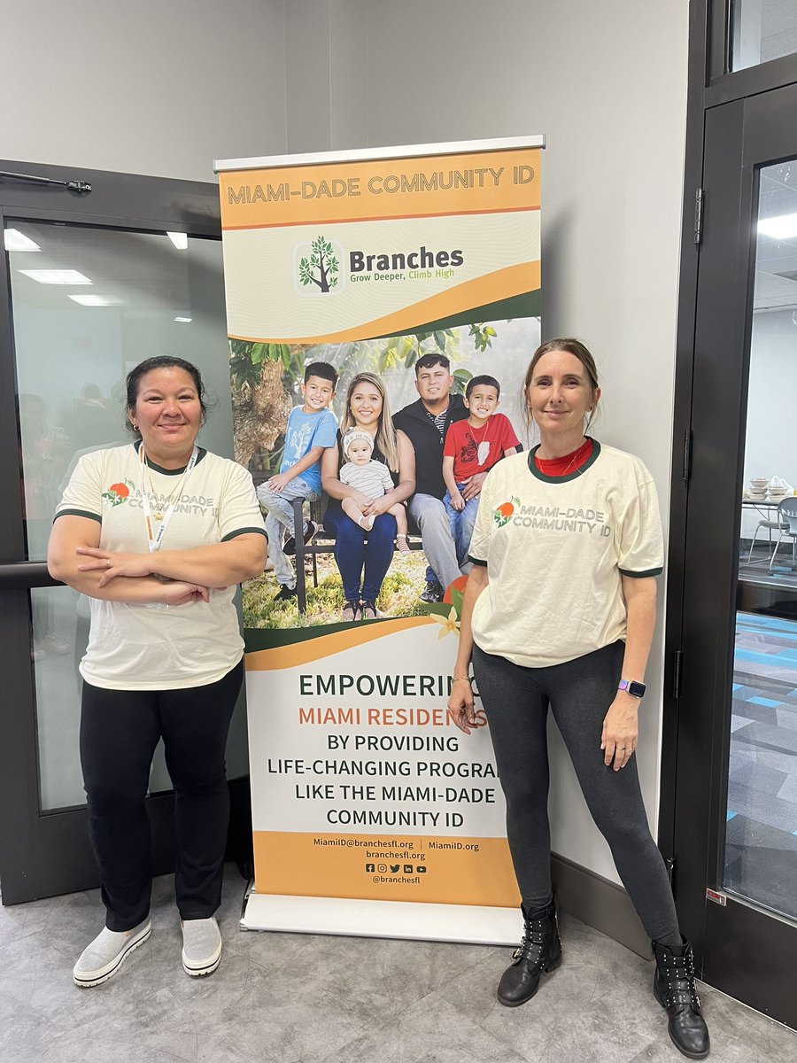 AFSCFL's tweet photo. Clínicas comunitarias de identificación fueron ofrecidas este fin de semana en Miami Dade y en Broward. 

Estos eventos son una oportunidad para reconocer a TODOS nuestros residentes como parte de nuestra comunidad.  #communityID https://t.co/wUytMJ1Qkv