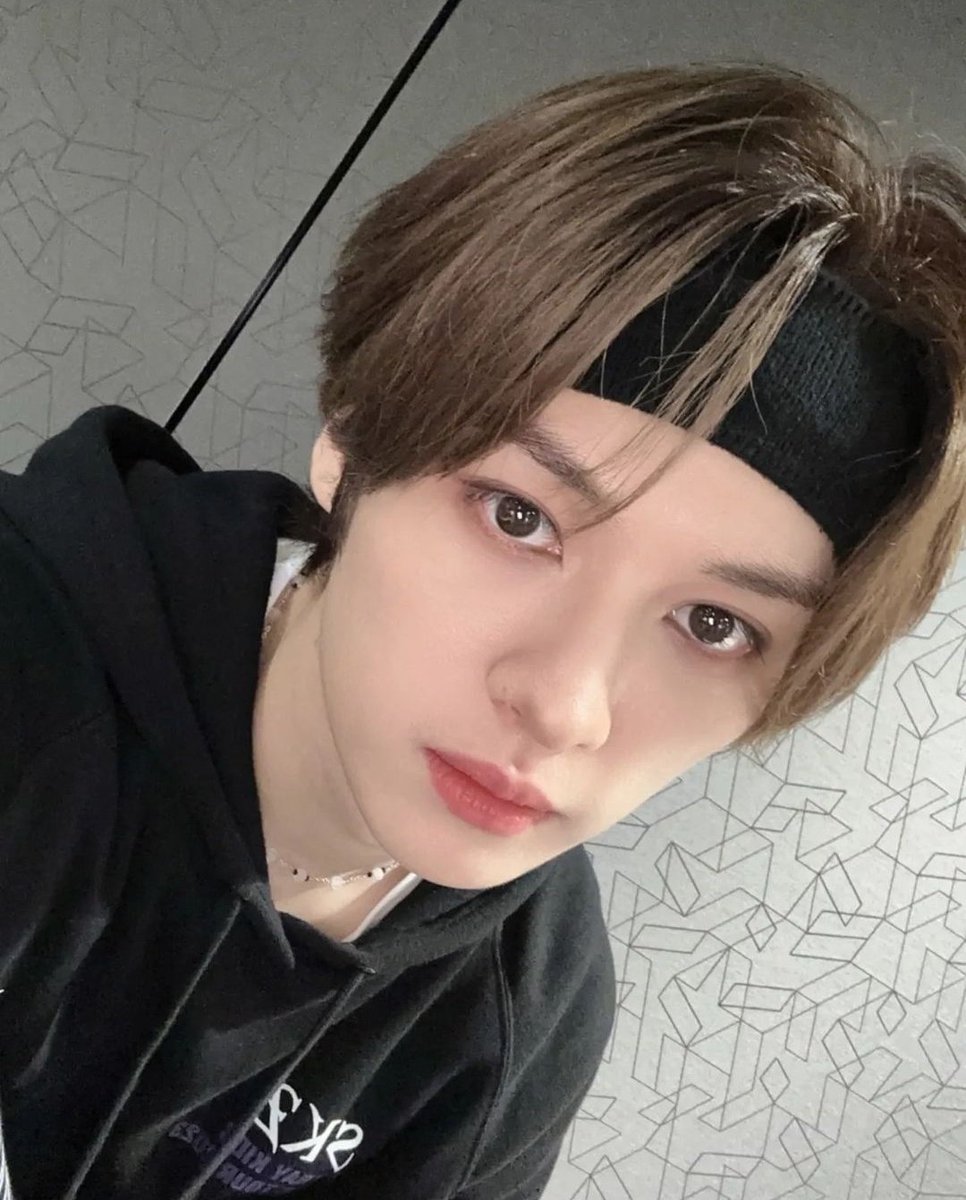 LeeKnowChileJYP's tweet photo. [ INSTA • 180223 ] Actualización de #LeeKnow  en el Instagram de #StrayKids
"Buenos tiempos
#LeeKnowEsLindo"

Trad Esp: Lee Know Chile
Cr. realstraykids
[#LeeKnowChile #Minho #리노 #민호 #이민호 #스트레이키즈]💎 https://t.co/OV5SkRzyZC
