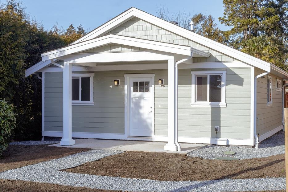 BackyardBungalo's tweet photo. Backyard Bungalows – Cute Garden Suite - Vaulted Ceiling, 2 Bedroom, 1 Bathroom, Laundry Room, Ondemand Hot Water, HRV, and more!!! See the video at https://t.co/Hu7U822F4G https://t.co/bEv4TqphhS