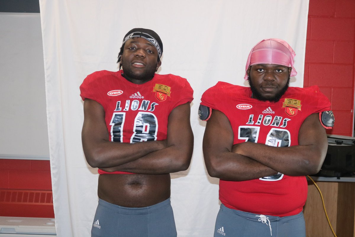 DanielDisu05's tweet photo. Thank you @SnapChap94 @CoachGriffithYU for the great visit !!  Me and my brother had a great time @YULionsFootball  #lions https://t.co/XT6zIu9paO