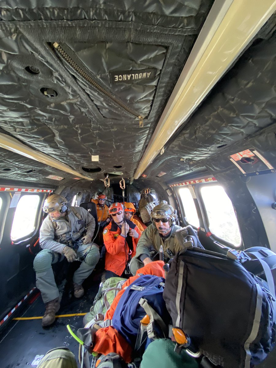SEBLASD's tweet photo. 300’ below the summit of Mt Islip, Angeles Forest #LASD Air Rescue 5 inserted LASD SEB Tactical Medics and LASD SAR personnel to recover hiker in snow/ice. https://t.co/ZTT5PuXiae