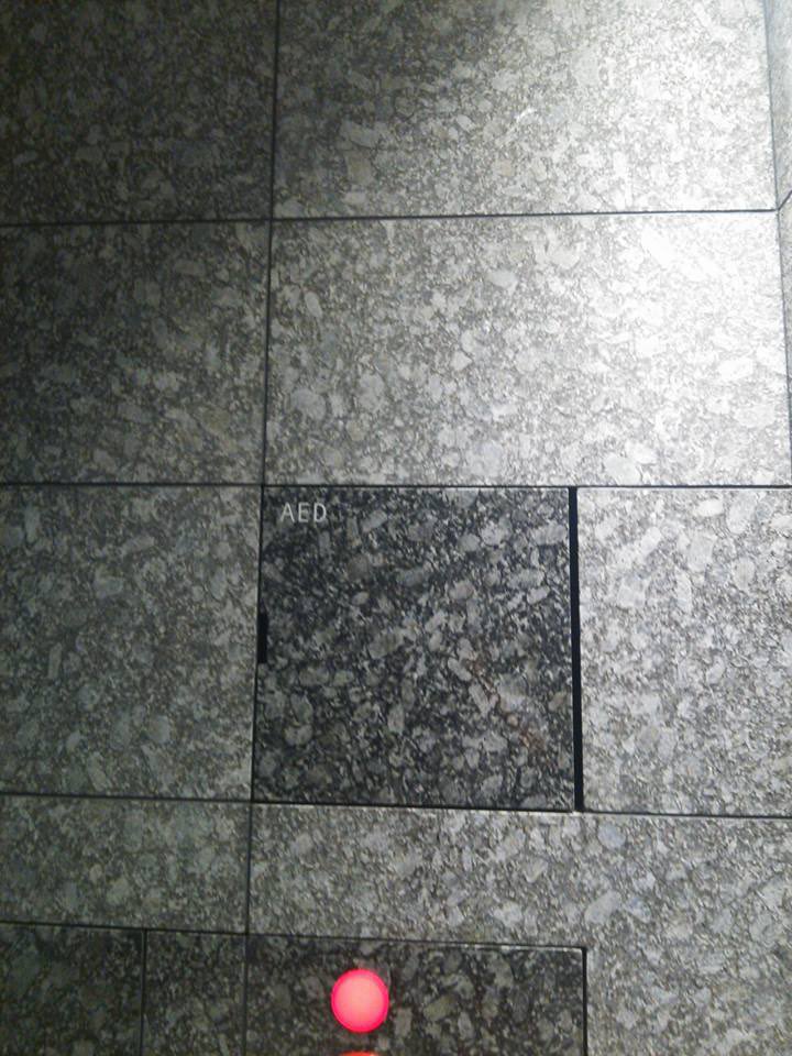 sontyou0629's tweet photo. デザイン重視()が極まるとこれになると聞いて震えてる
マリオの隠しブロックじゃないんだぞ https://t.co/Nu2oK54Ol1