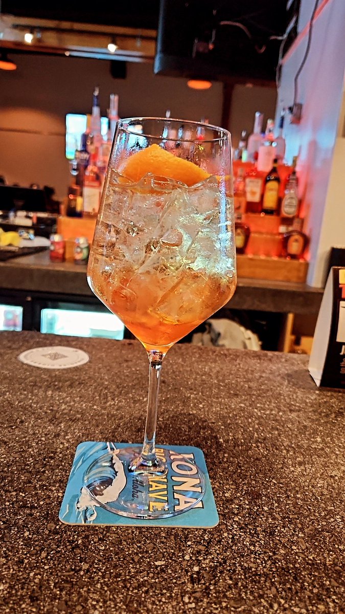 gin_638's tweet photo. Paradise Ciders 🍻 https://t.co/eDufWGQm2O