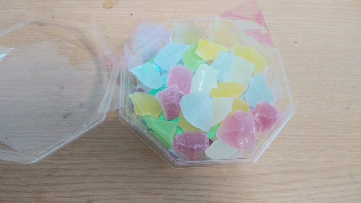 YHj8CfJjIpKUvFi's tweet photo. こはく糖が最高にうまい！！

#こはく糖 
#お菓子
#星のたより
#美味しい 
#あまい https://t.co/rWDQ52sxWj