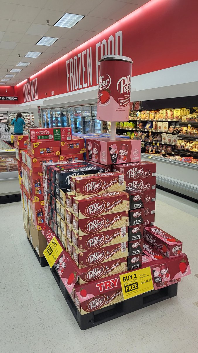 ItsaWinnWin's tweet photo. One thing people will like is #DrPepper Strawberries &amp; Cream favor. I managed to get @Redfang_Foxx is the background
#ItsaWinnWin #WinnDixie https://t.co/cU0XAK4L7w