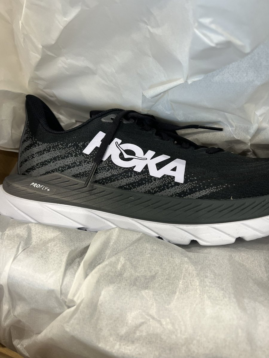 QVic619's tweet image. Got these today.. they are the most comfortable shoes evah! They reminded me of Flygirl too for some reason. #hooka