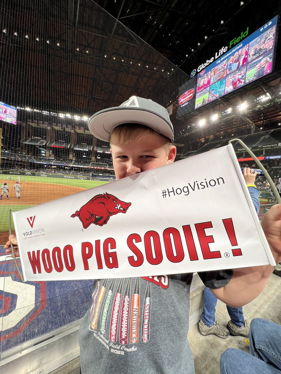 Woo Pig Sooie! #GlobeLifeField