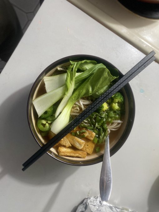 Lemme be tour personal Chef 😉   Homemade Vegan ph&ocirc; 😋 https://t.co/qIDAdKVfVd