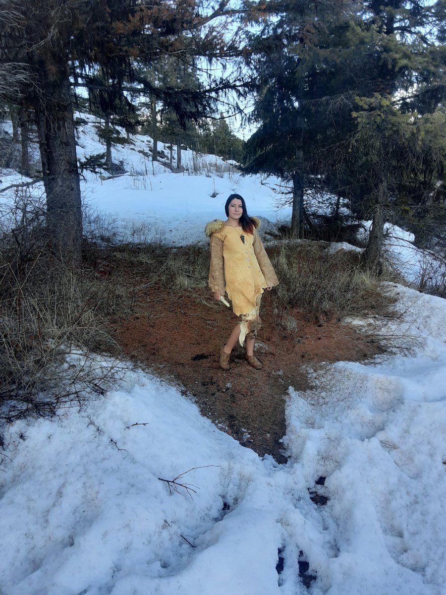 Carleyrabbit's tweet photo. Crafted this braintanned buckskin outfit! Weeks of processing and tons of sewing! #bushcrafting #bushcraft #braintan #deerhide #buckskin #buckskinner #deerhides #naturelover #naturelovers #originalart #handmadefashion https://t.co/fk0LMhWgsT