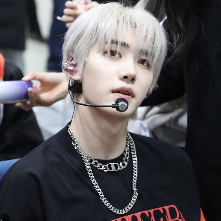 hoonframbuesita's tweet photo. Abro hilo de como se pronuncia "Park Sunghoon" pq estoy harta de q todos lo digan mal. https://t.co/R5TI45IkoQ