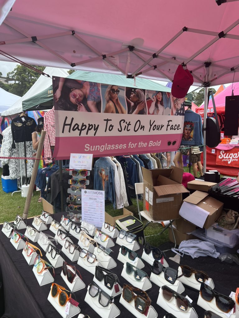 sethdarby's tweet photo. Fair Day advertising at its best #artemoda https://t.co/lxLX3xTE7G