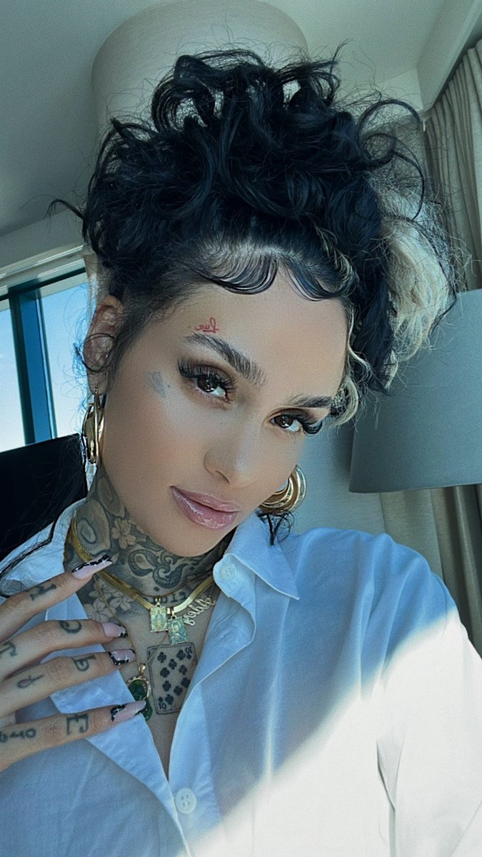 Raya (@vengeful_raya) on Twitter photo 