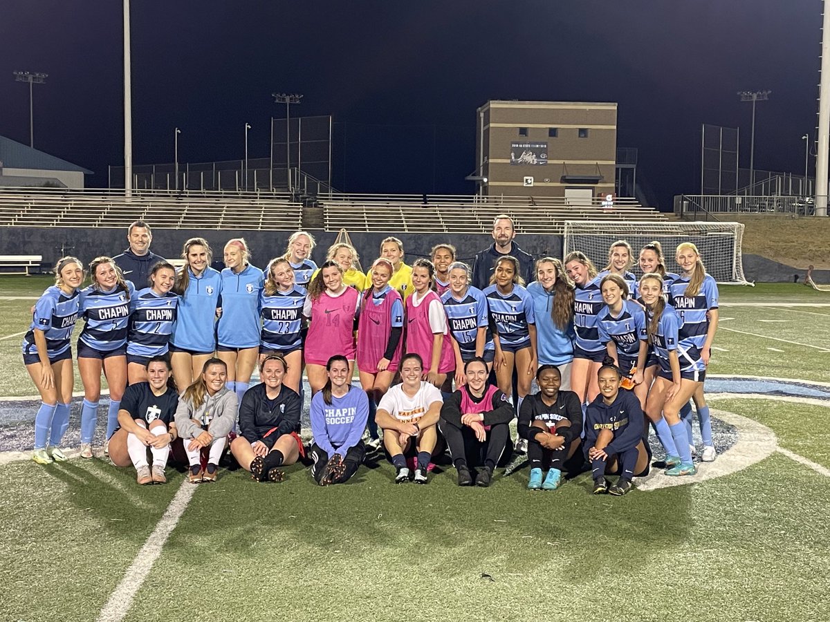 chapinsoccer's tweet photo. Thanks to the alumni who came out for a great match! It was a fun night. Thanks to the parents for organizing a great social afterwards. https://t.co/i9MEqIuxZN