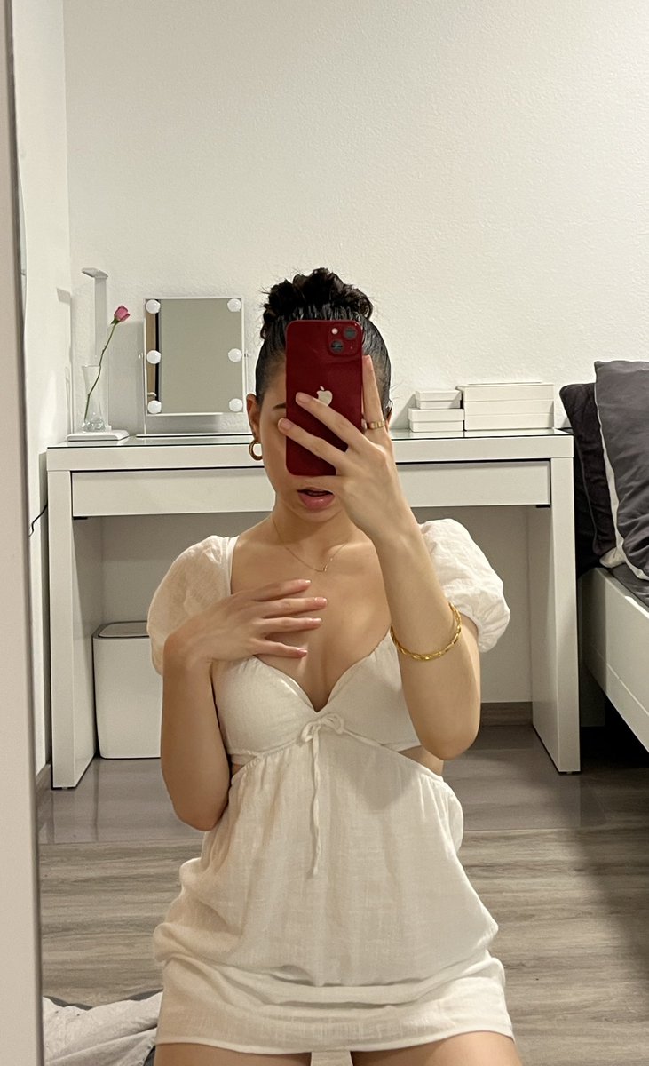 BellaHalder's tweet photo. „you’re so short“ ok put some inches in me then👀🌶 #onlyfans_girl #onlyfansmodel #onlyfansbabe https://t.co/8ONz4NKSkA