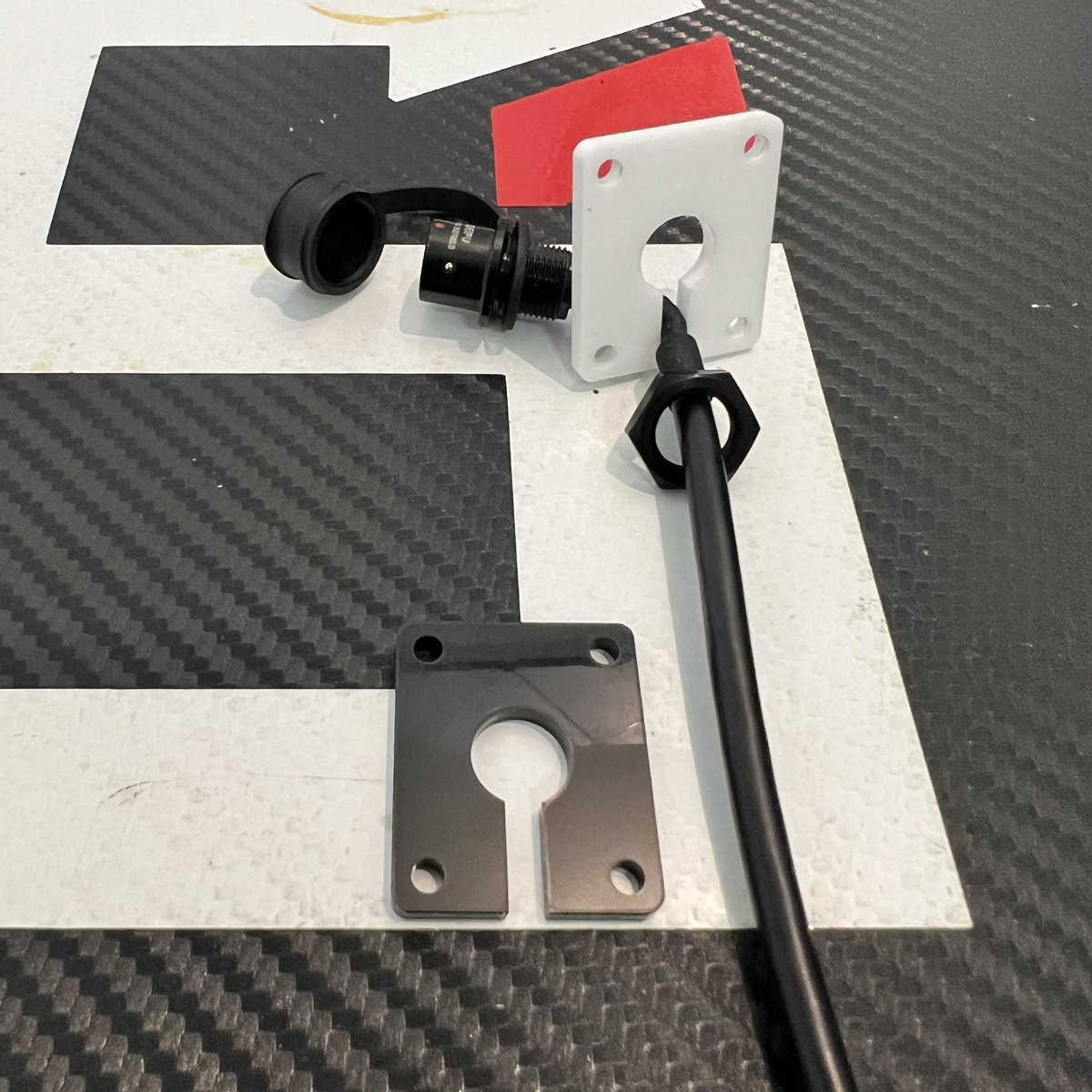 wazwuz's tweet photo. We almost finish the production of “QD USB A-B” today I test the new design face plate, it enable users to swap and match their #Vcase
Thank you @zenpoidd https://t.co/BqJo7MZFo6