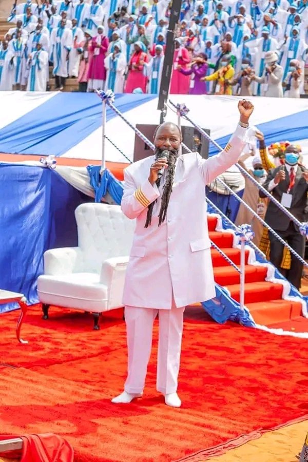 kariuki_riz's tweet photo. Victory belongs to JESUS! #BometHealingService https://t.co/r9lbeWs6ft
