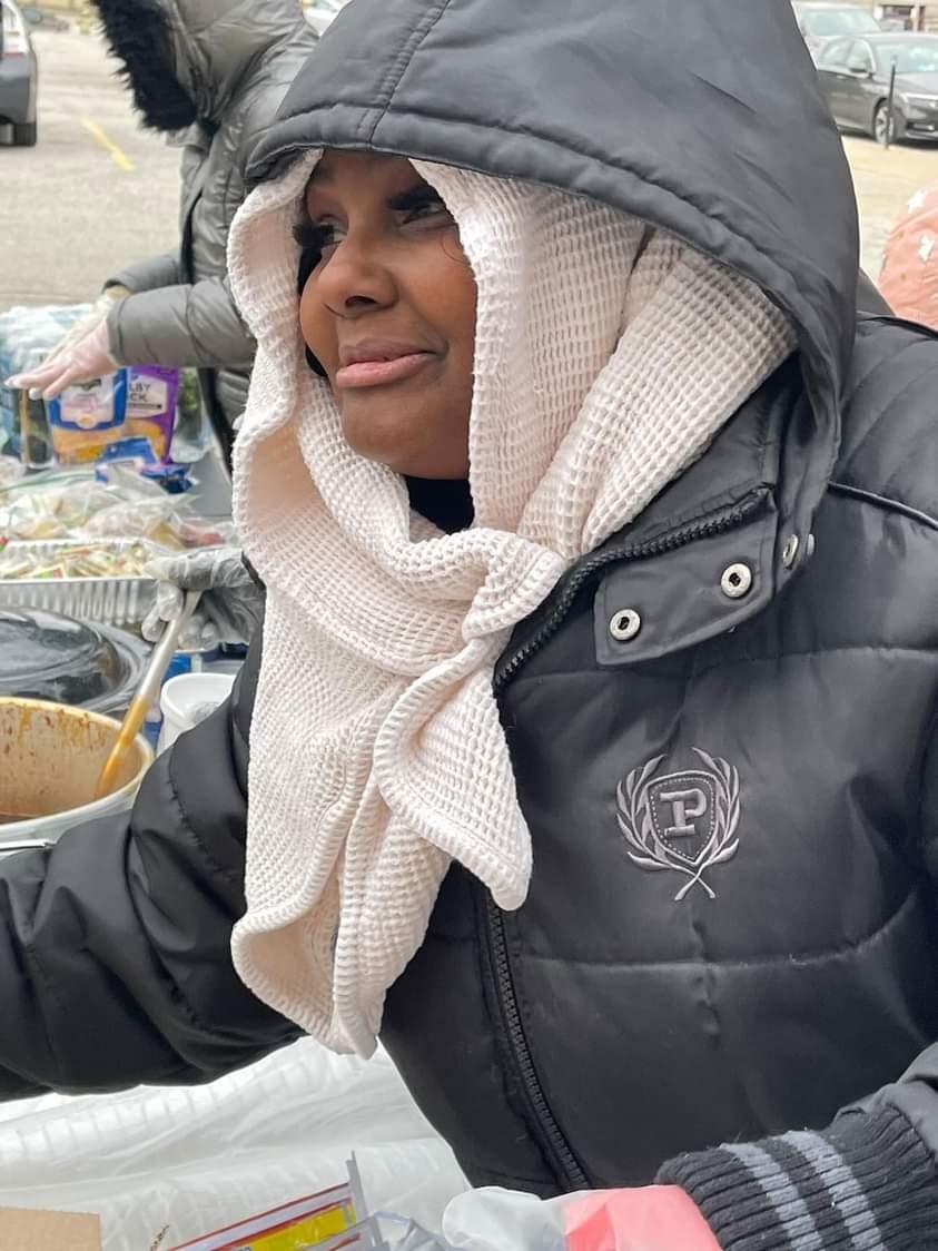 RefugeplaceI's tweet photo. Because of compassion, they brave the cold... #women #ladiesnight #Missing #doit #JUSTBewithyou #Giveaway https://t.co/7jc7p8LXCr