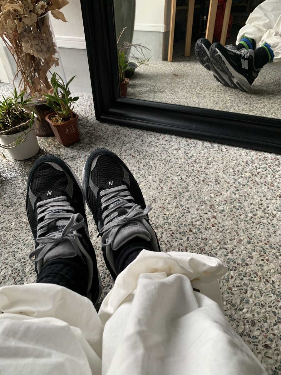 yuki0124i's tweet photo. 雨やったんで2002goretexおろしました😍
このカラーは最&高でした✨
#スニウォリ写真部
#NB
#M2002 https://t.co/nJBjtisKKR