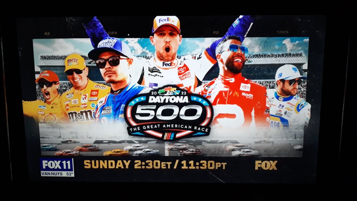 _chaarleess's tweet image. Notice something wrong here? 🤦🏻‍♂️ FOX11 still stuck in 2022 and its creators are plain lazy! #NASCAR #DAYTONA500 #FOXLA #NASCAR75 #NASCARonFOX