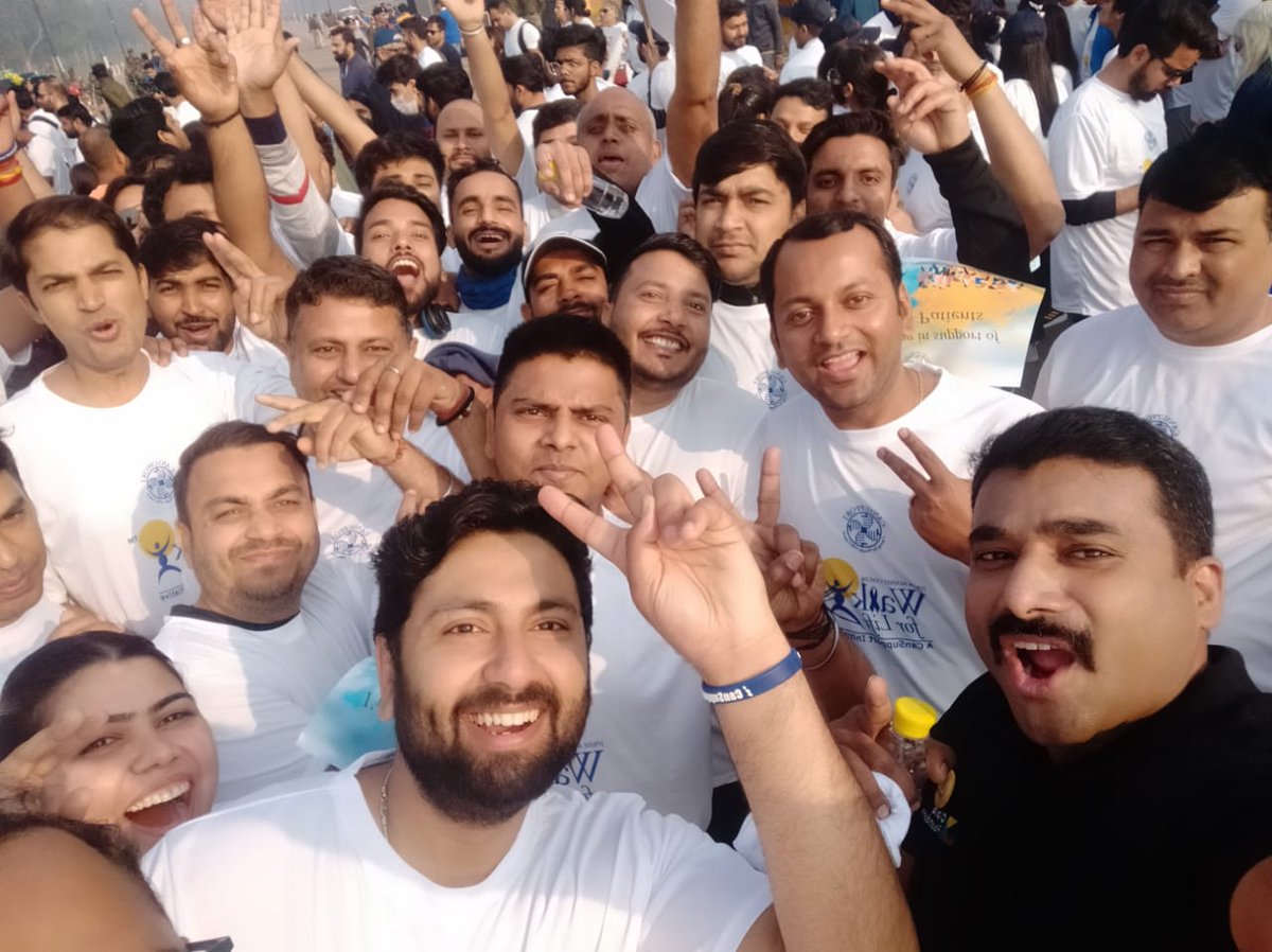 CiplaFoundation's tweet photo. Special Sunday morning. Electric energy, enthusiasm, team bonding and all smiles. Team Cipla walked together as one making every stride count!

@CiplaFoundation @CanSupportND #caringateverystep #wfl2023 #walkforlifeindia2023 https://t.co/Jkz62fCk5E