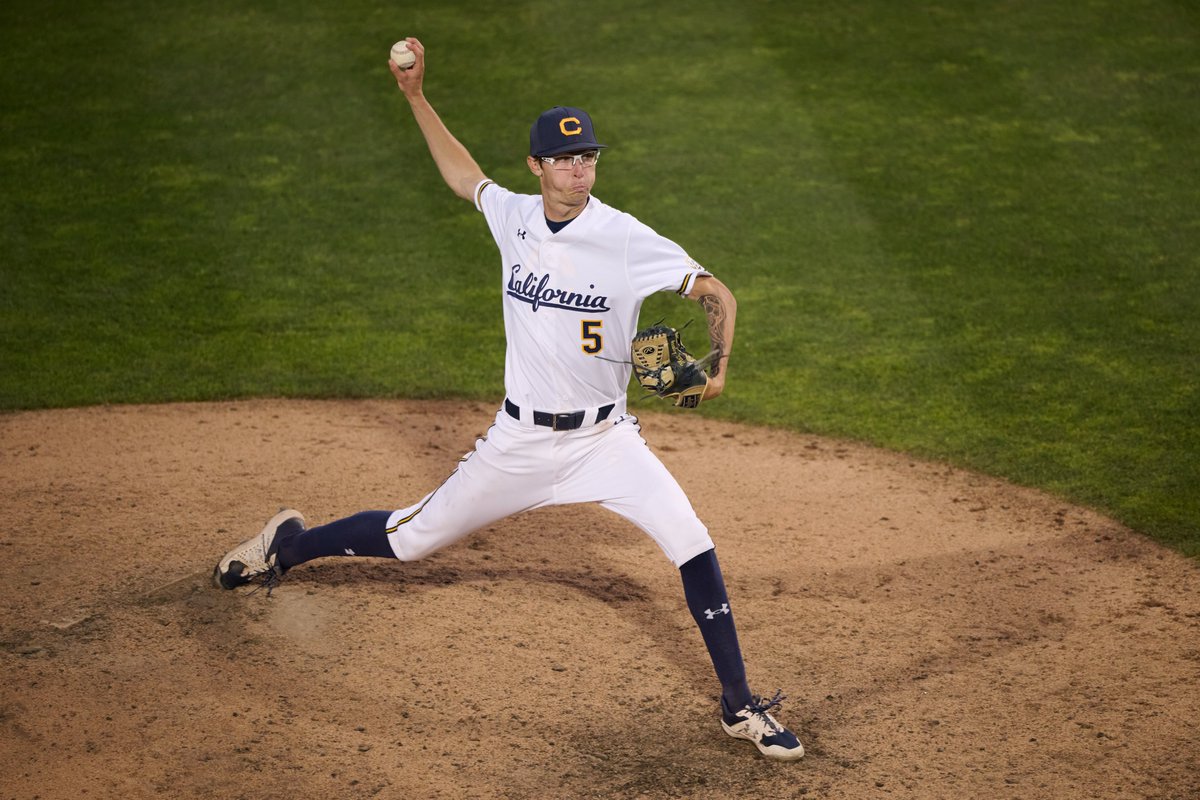 B7 | Bears are going to the pen once again. @Sully_2019 twirled a gem out of the pen. Career-high 4.1 innings pitched with 4 ks. Cal - 3 Hou - 1 #GoBears