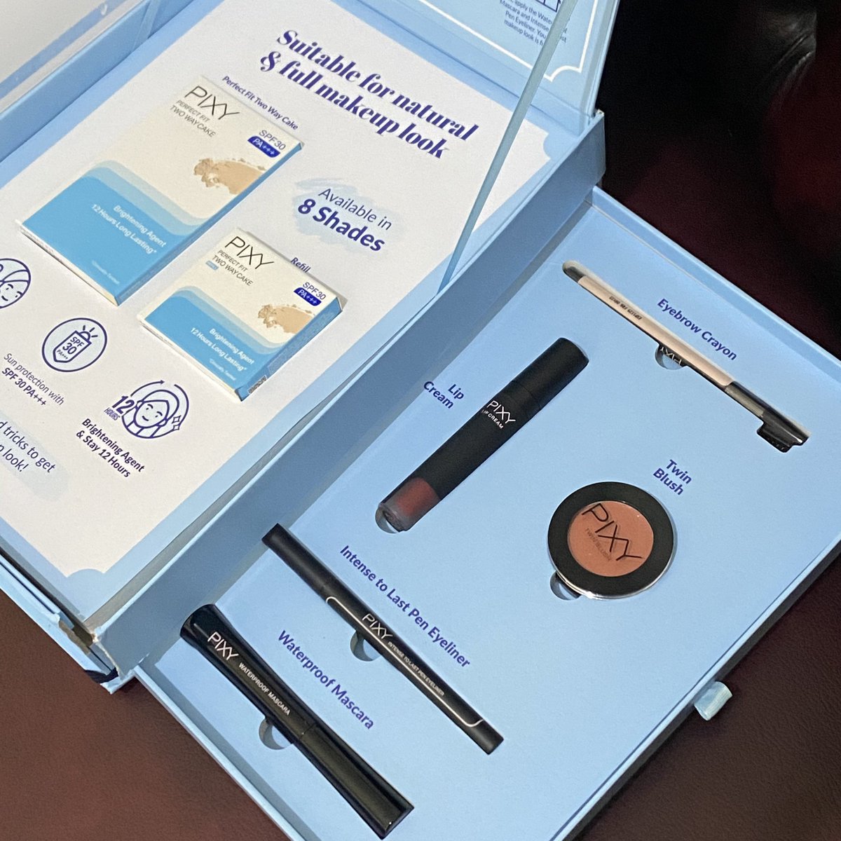 got this cute pr package🥺💖

ADA TWIN BLUSH KESUKAAN KU SINCE 2019 WKWKWKWK✨

siapa yang dulu sukakkk twin blush pixy juga?!?! aku dulu sukak share teracotta🤭