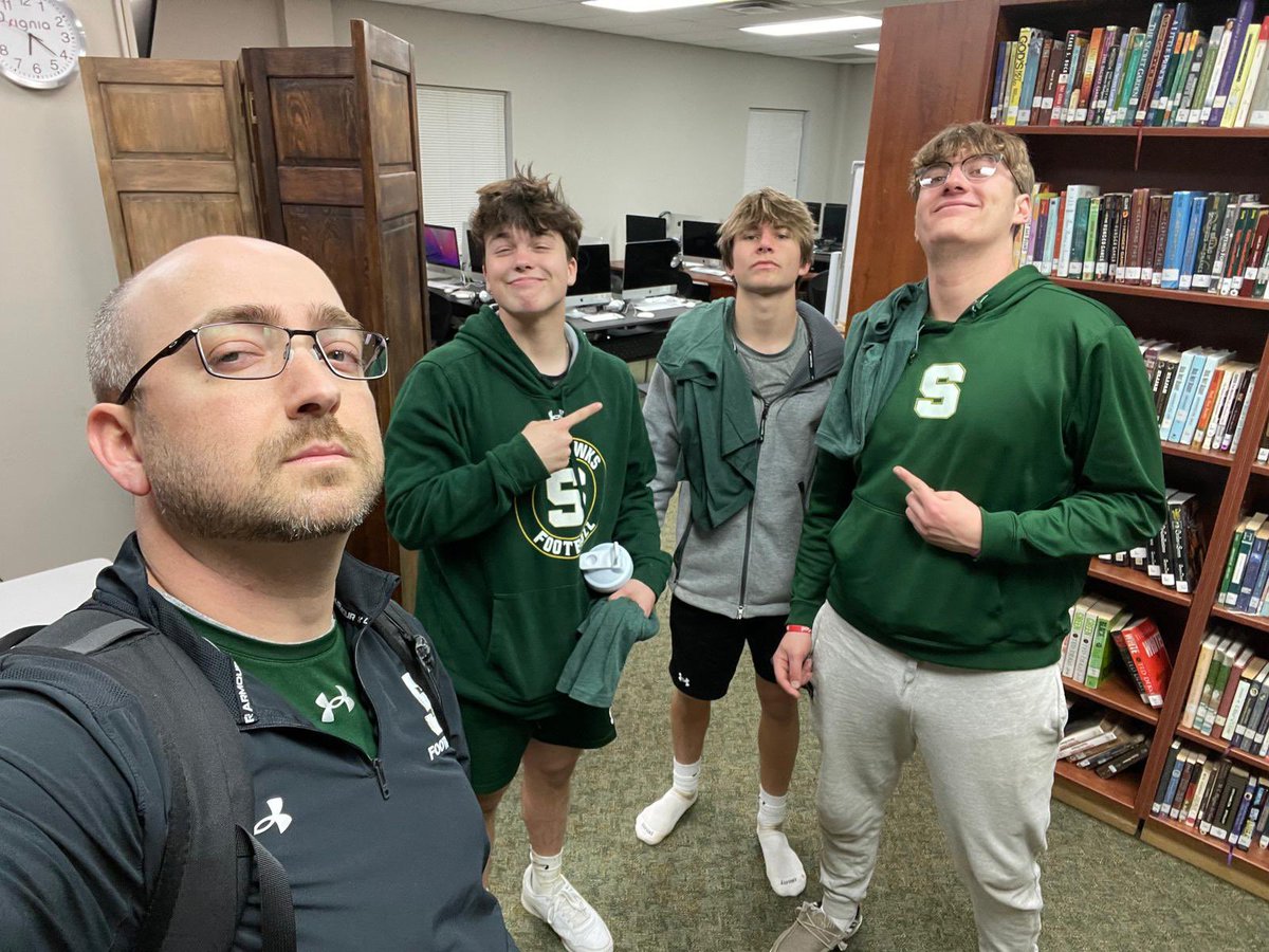 FootballSba's tweet photo. They set up & took down 3 gyms full of tables and chairs for the SBC Wild Game Event tonight! Praying God used this event to draw men 2 himself! Being about Kingdom work is setting up & taking down tables & chairs!! Grateful for the opportunity!! Matthew 9:36-38 #WeGet2 #WeWant2 https://t.co/FEy0lZd6HX
