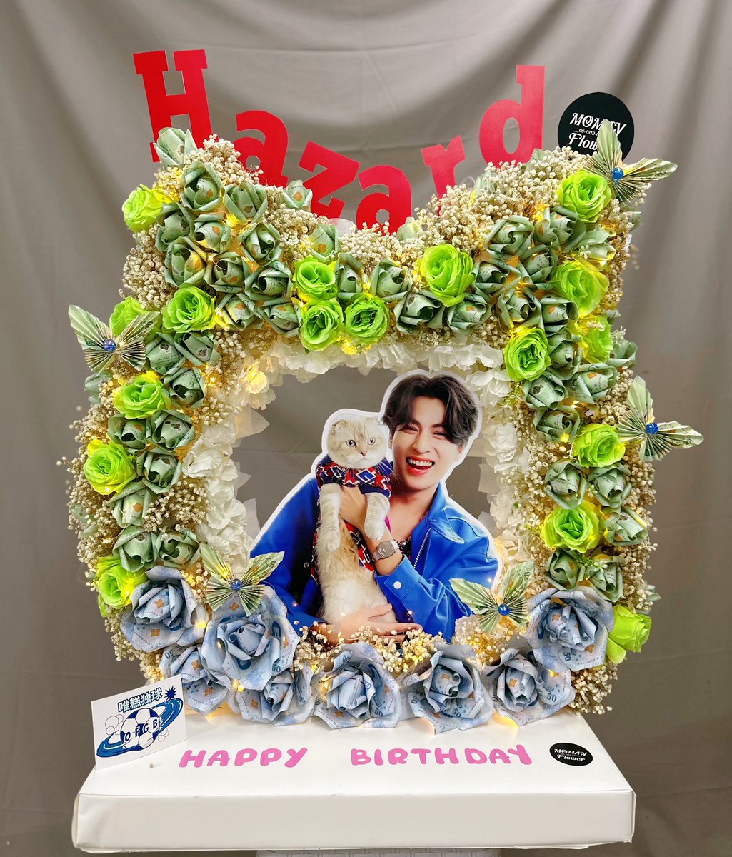 G971202's tweet photo. 🎁HBD Hazard and Happy Valentine Gulf ❤️❤️❤️
GIFT GULF HAZARD
@gulfkanawut
#GulfKanawut
#ส่งความรักบิ๊กกลัฟป๋าซาร์ https://t.co/QNoi4zxzrF