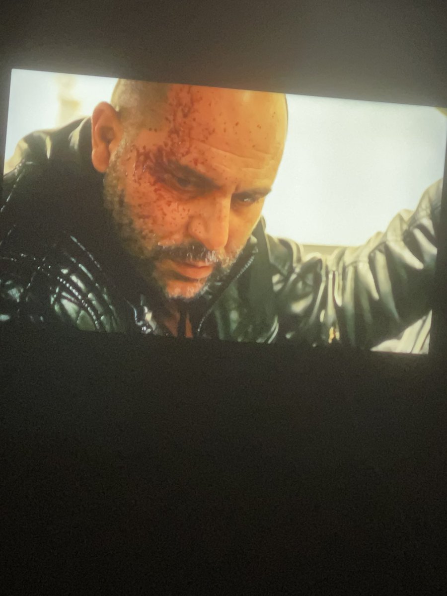 StarGirlonFire7's tweet photo. #fauda3 not a single dull moment 
@lioraz 🔥🔥🔥🔥 https://t.co/IJuvZoFHGd