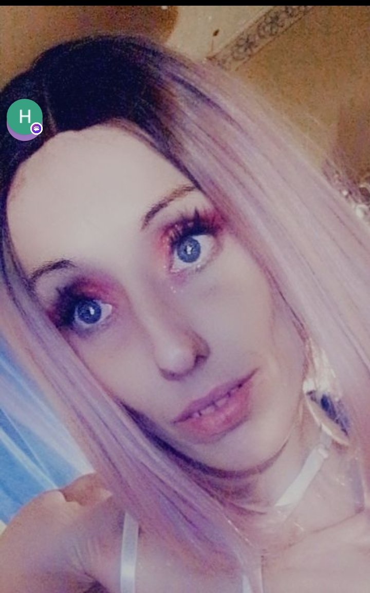 JamieGibsonStar's tweet photo. Which hairstyle do you like ON ME best?? #1.  Blondish Bob #2. Purple long angled bob 3. Layered flipping out 4. (Natural hair) my mohawk https://t.co/esG1vPVxtu