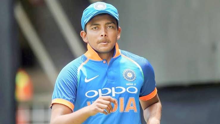 JaikyYadav16's tweet photo. पृथ्वी भाई को सभी मर्दों की तरफ़ से सैल्यूट है।

ऐसा पहली बार हुआ है कि मर्द और औरत की लड़ाई में औरत जेल गई हो। क्रिकेट में नहीं मगर पृथ्वी भाई ने रिकॉर्ड तो बनाया है😂 https://t.co/81VROPHevA