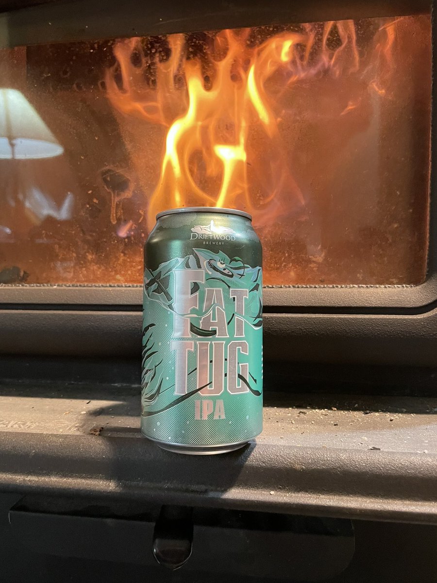 gord_newton's tweet photo. Joining in on all the #bccraftbeerquest love. A epic classic from @driftwoodbeer on a day late on #FatTugFriday up at @MountWashington for #BCFamilyDay weekend. #localisbetter #localbeer. @IAmCarlJensen @pastiscam @GordieLogan @DallasGislason @craftbrewjester https://t.co/ghiEUy3z0F