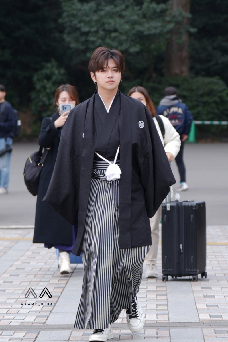 akame_kihae's tweet photo. ยูคาตะ น่ารักจุง ~ 😁😁

#PlanRathavit #คนของแปลน
#26thHappyBDPlan
#PlanBDtripinJapan https://t.co/V6f5Kh3goi
