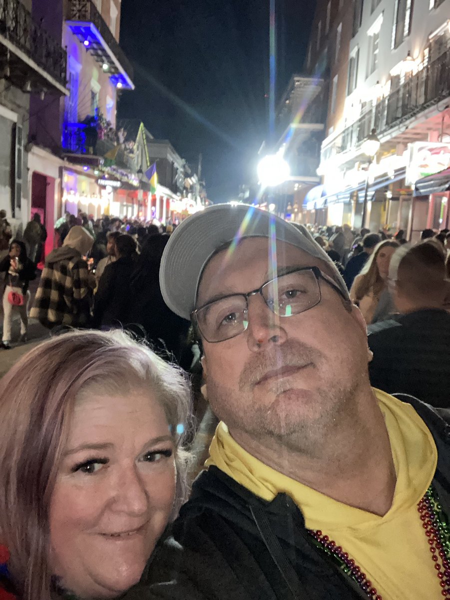 jdsdasaint's tweet photo. Mardi Gras https://t.co/RSqdPHSRm5