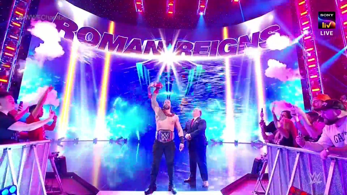 SKWrestling_'s tweet photo. 900+ days as the Universal Champion!
#WWE #WWEChamber https://t.co/x1heV8t5JK