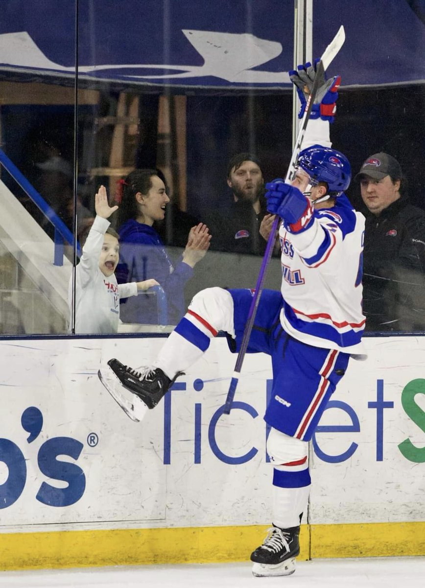 theboz423's tweet photo. What a shot from @Photosbyjc of the celebration tonight with @RiverHawkHockey. Kids are the best! https://t.co/UZdexmDniw