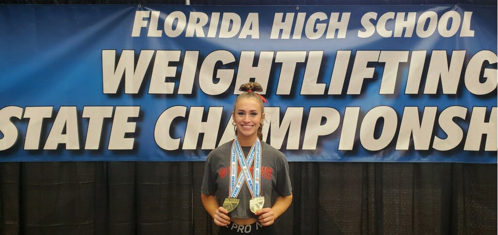 🥇S T A T E C H A M P I O N🥇 @CreeksideWL Senior Kailey Papas won the individual Olympic AND Traditional State title at the State Championships!!! Kailey had a 230 LB Clean & Jerk. This broke the state record by 15 POUNDS!!! Congratulations Kailey!!! #GoKnights🔴⚫️⚔️🛡