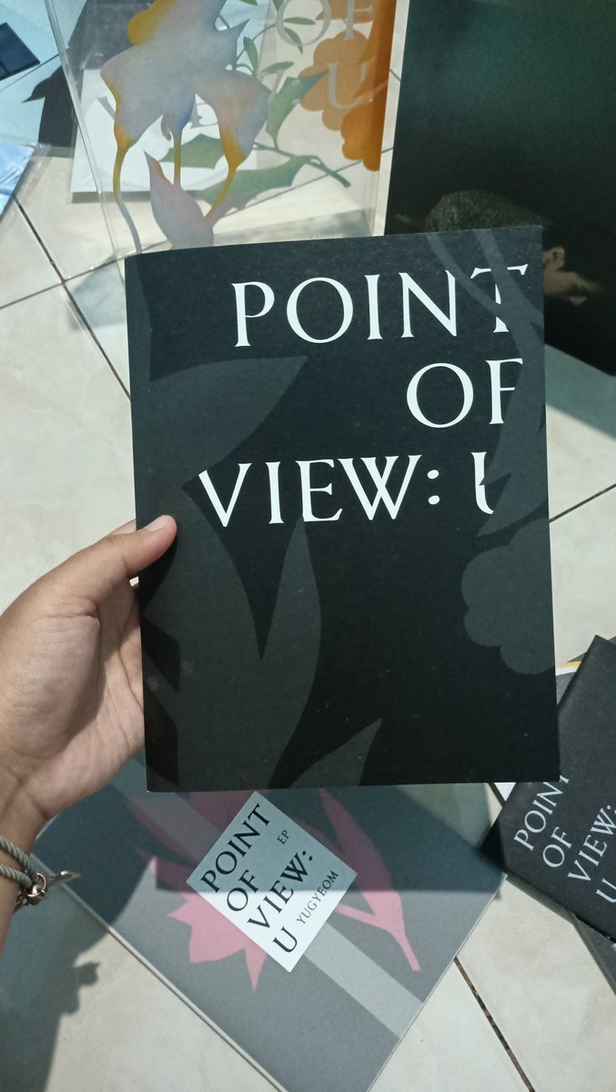 [WTS - Want to Sell]

Yugyeom - Point of View: U
95% good condi, ada bercak putih di cover photobook
💵 IDR 140k (inc. shopee adm + packing)
🏠 Malang, Jatim

#WTS #WanttoSell #GOT7 #Yugyeom #PointofViewU #갓세븐 #유겸