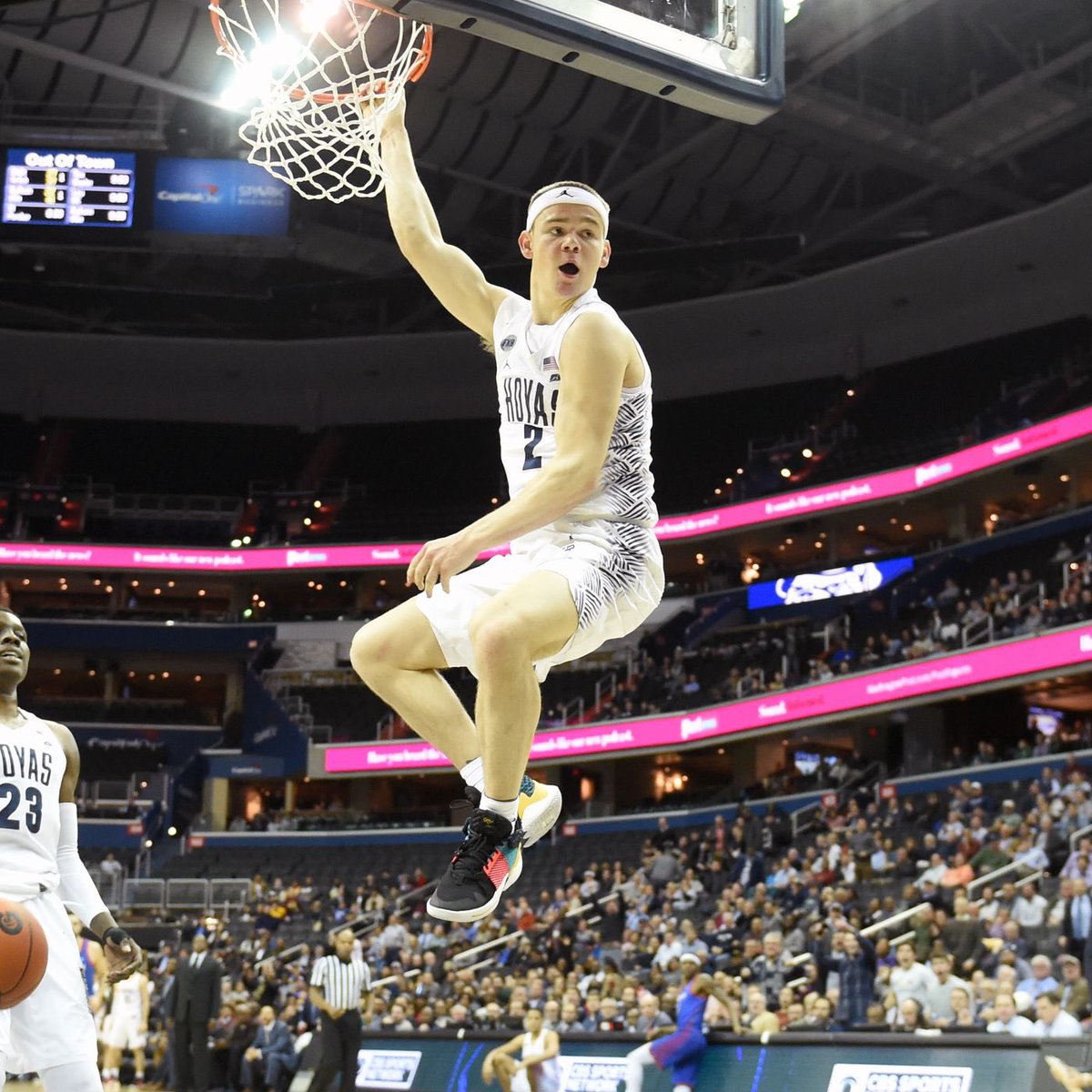 ajdavis22800's tweet image. MATTHEW “MAC” MCCLUNG SAVED THE MF DUNK CONTEST #NBAAllStar #NBAAllStar2023 #macattack