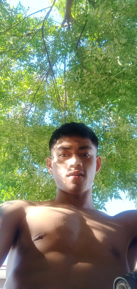 kurthudson06's tweet photo. Did anyone miss me? 👅🤤 
Ugh miss ko magpaungol ah. 
DM hehe 
09602470309 https://t.co/Cp1ZmeExcx