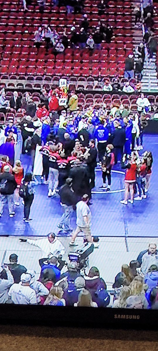 Stayed up way past my Saturday night bedtime to watch Class 1A State Wrestling team announcement. No on-screen team shot (boo) but I see a smiling nephew in this crew. Go NP Huskies! @NPHuskies