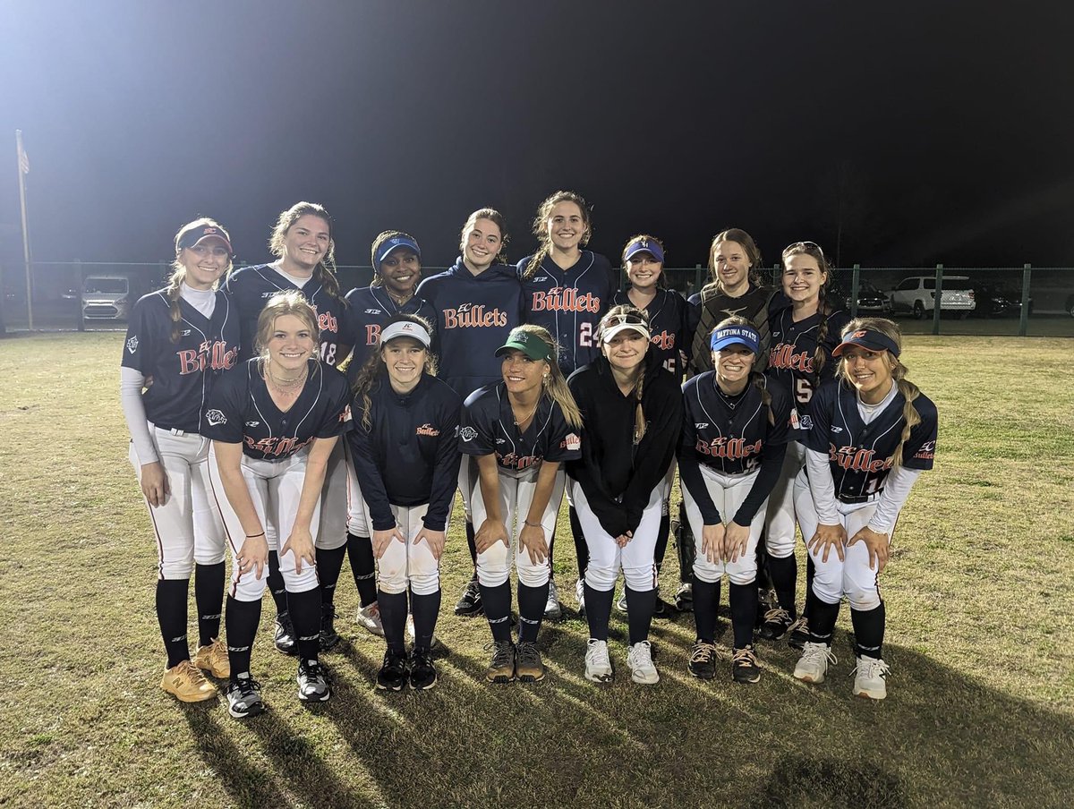 Great job by the girls going 3-0 to win our group here in Newberry. Our pitchers were great only allowing 3 runs on the day and the girls closed out the night with a win over a loaded Georgia Impact Premier Sullivan Squad. Gonna be a fun group to watch!!