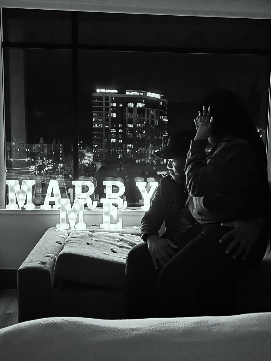 _kyrraaaa's tweet image. I Said Yesss 🫶🏼!!!!! IM A FIANCÉE 💍🤍