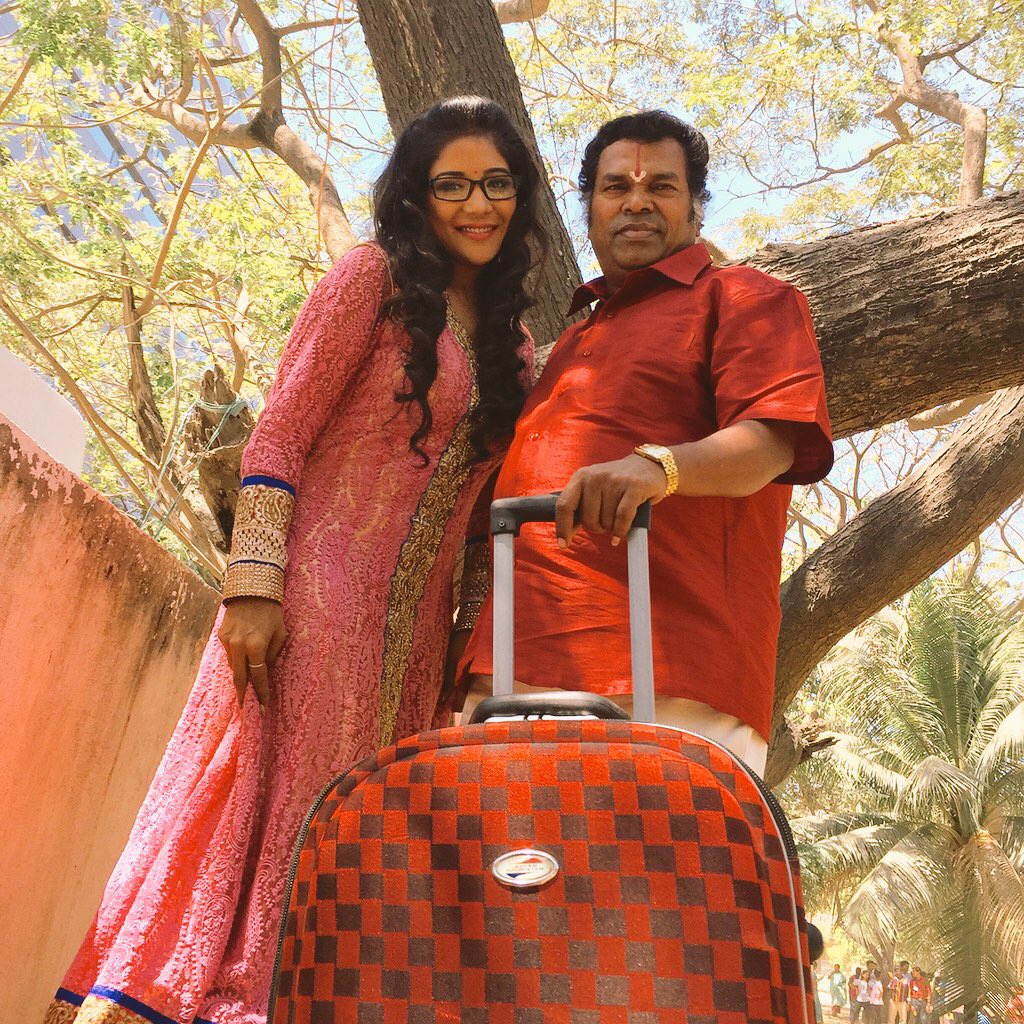 ssakshiagarwal's tweet photo. Shocked to hear the news. Your sense of humor and positive attitude always filled the shooting spot with laughter and happiness.. RIP  #Mayilsamy sir. Condolences to family and friends😢 https://t.co/h49wHsxHpv