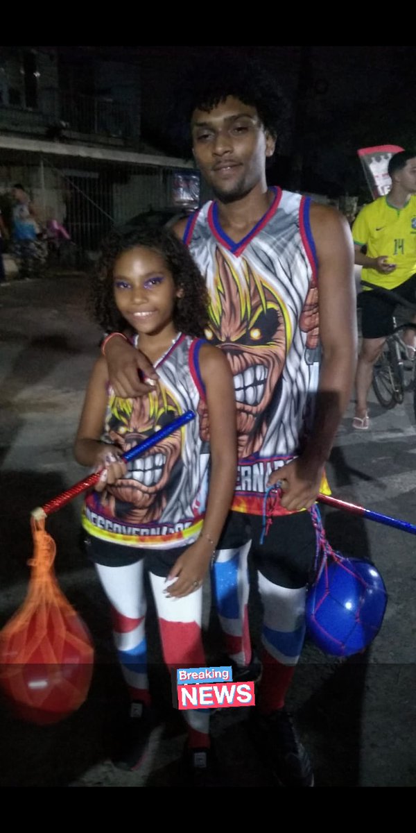 costa_putao's tweet photo. Sempre gostei dessa cultura agora passo ela pra minha filha , obg meu deus realizei mais um sonho tem mais coisas por vir !! #teamofilha😍⚽🚩🇬🇧 https://t.co/CaH05i5bZy