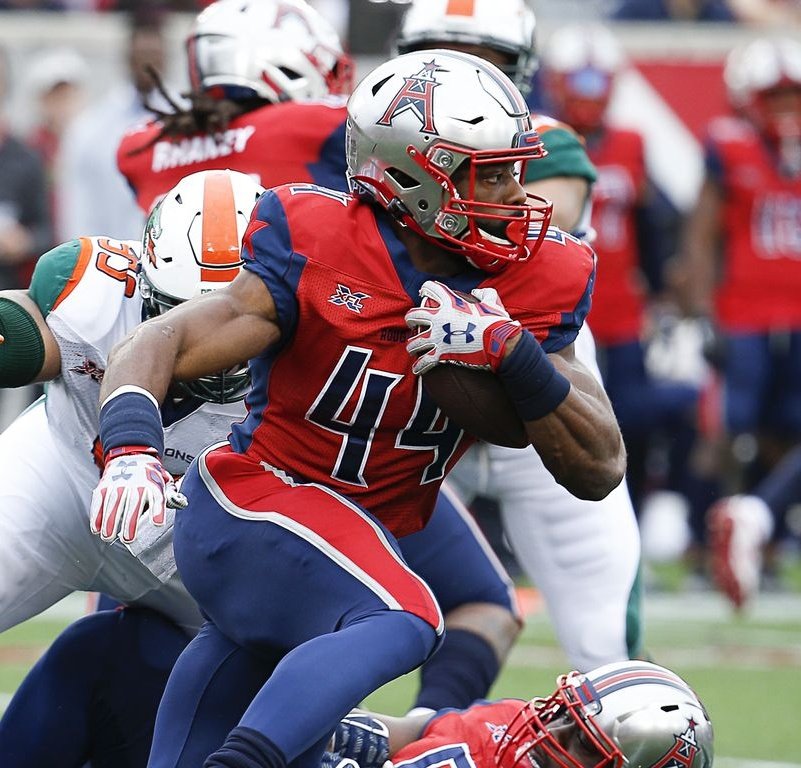 FB_Helmet_Guy tweet media