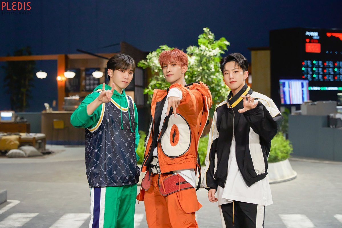 moons_1027's tweet photo. 부석순을 비롯한 세븐틴 멤버들이
꼭 봤으면 좋겠는 타레 https://t.co/F7Yxh39jAs