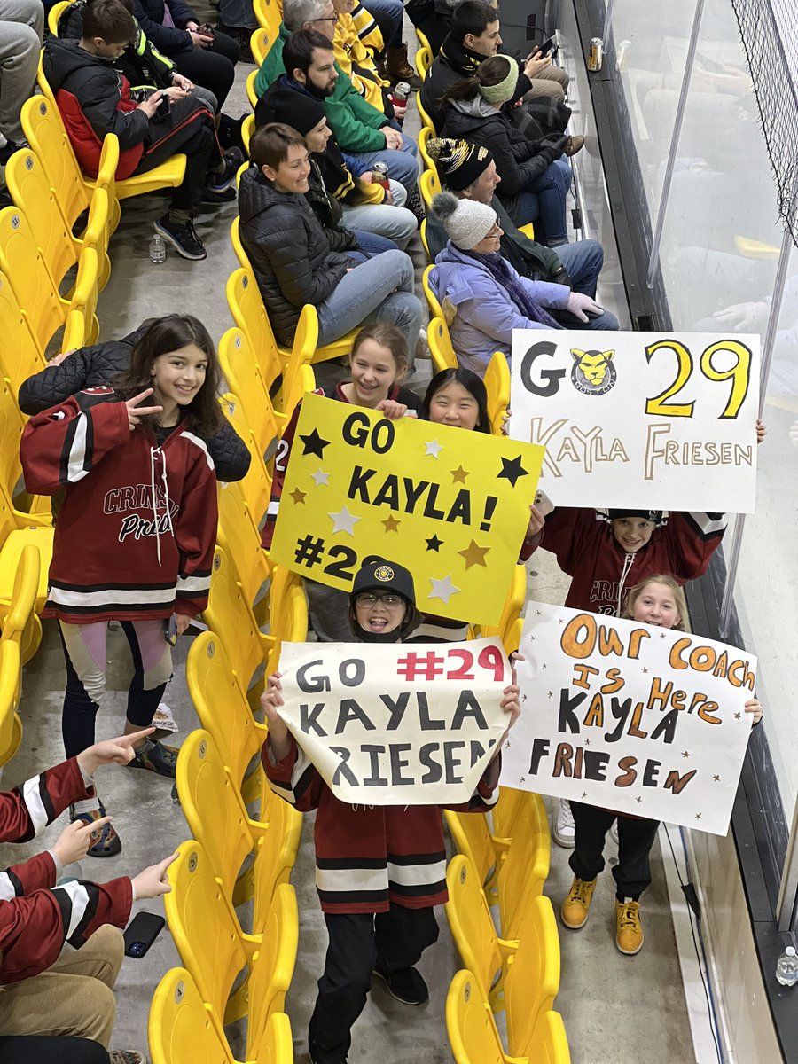 THIS is what it’s all about- inspiring the girls who come next!🖤💛 #coachkayla #inspireothers #hockeygirls <a href="/kaylafriesen29/">Kayla Friesen</a> <a href="/TheBostonPride/">Boston Pride</a>