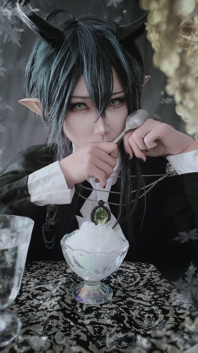 紺×赤 ◇ Loulou Willoughby イエローフラワーサーキュラースカート