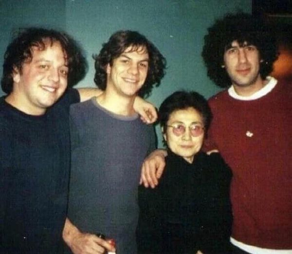 stonefruitradio's tweet photo. Great picture of Yoko and Ween https://t.co/hkbfyEKbtR